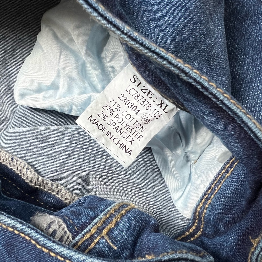 Wide leg stretchy jeans, never worn - Picture 3 of 3